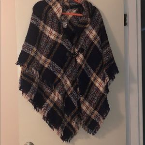Button poncho